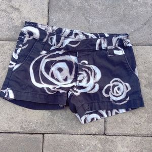 Girl shorts size 7 gapkids